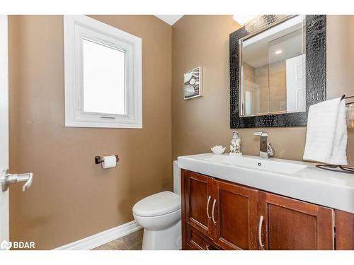 2776 Ireton Street, Innisfil, ON - Indoor Photo Showing Bathroom