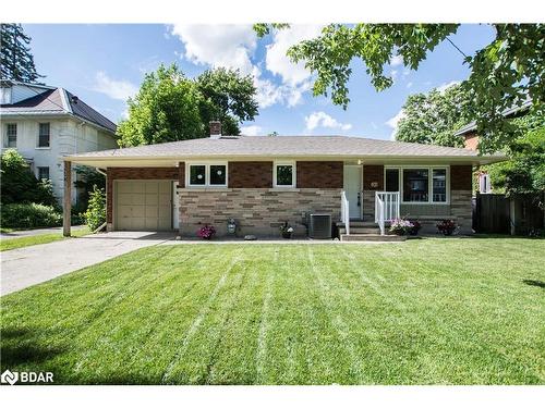 136 Victoria St W Street W, Alliston, ON - Outdoor With Deck Patio Veranda With Facade