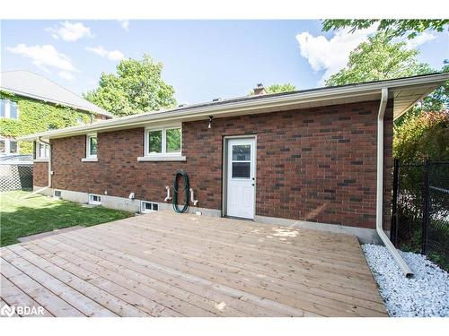 136 Victoria St W Street W, Alliston, ON - Outdoor With Deck Patio Veranda With Exterior