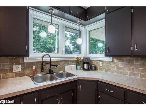 136 Victoria St W Street W, Alliston, ON - Indoor Photo Showing Kitchen With Double Sink