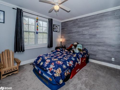 74 Taylor Road, Bracebridge, ON - Indoor Photo Showing Bedroom