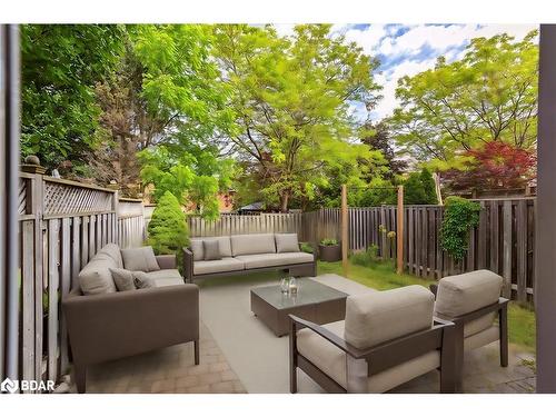 6865 Shade House Court, Mississauga, ON - Outdoor