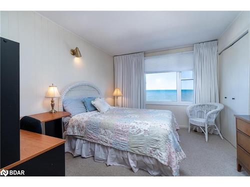 209513 Hwy 26, Town Of Blue Mountains, ON - Indoor Photo Showing Bedroom