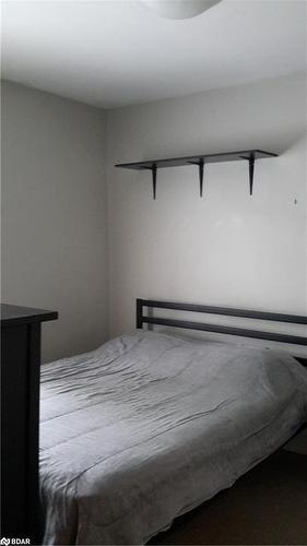 232 Mary Street, Orillia, ON - Indoor Photo Showing Bedroom