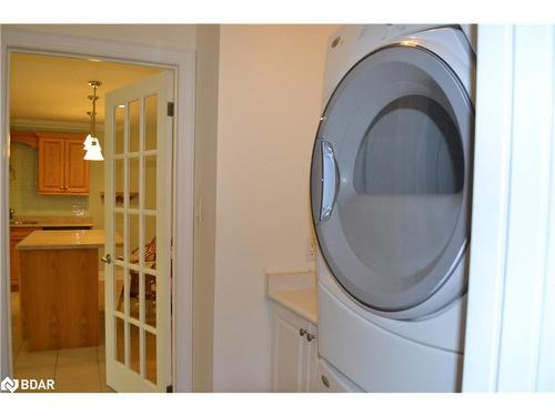 105 Meadow Lane, Wasaga Beach, ON - Indoor Photo Showing Laundry Room