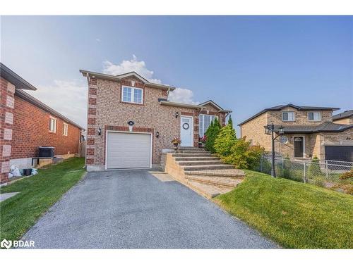 24 Majesty Boulevard, Barrie, ON - Outdoor With Facade