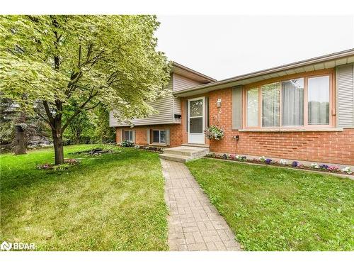 2 Claycroft Crescent, Kitchener, ON - Outdoor