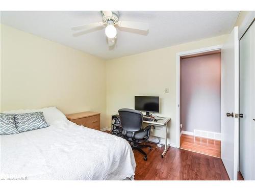 2 Claycroft Crescent, Kitchener, ON - Indoor Photo Showing Bedroom