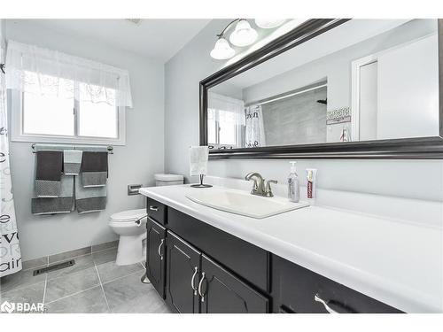 2 Claycroft Crescent, Kitchener, ON - Indoor Photo Showing Bathroom