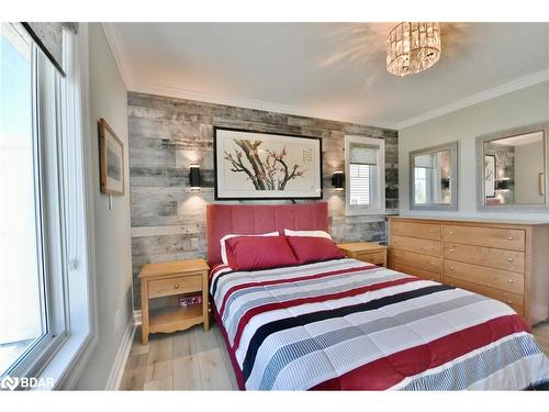 28 Chamberlain Crescent, Penetanguishene, ON - Indoor Photo Showing Bedroom