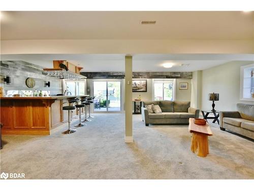 28 Chamberlain Crescent, Penetanguishene, ON - Indoor Photo Showing Living Room