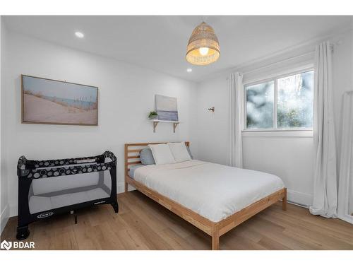 56 Gray Lane, Barrie, ON - Indoor Photo Showing Bedroom