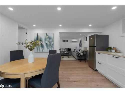 56 Gray Lane, Barrie, ON - Indoor Photo Showing Dining Room