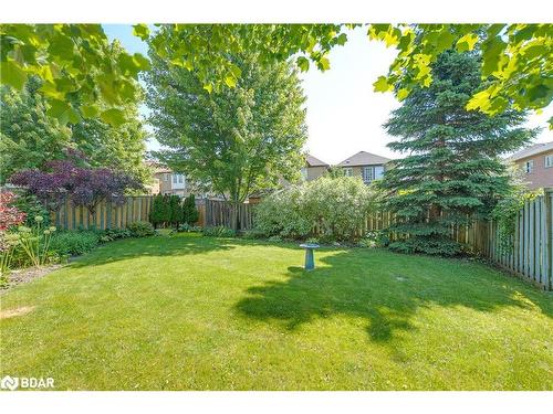 7 Auraglen Street, Richmond Hill, ON - Outdoor With Backyard