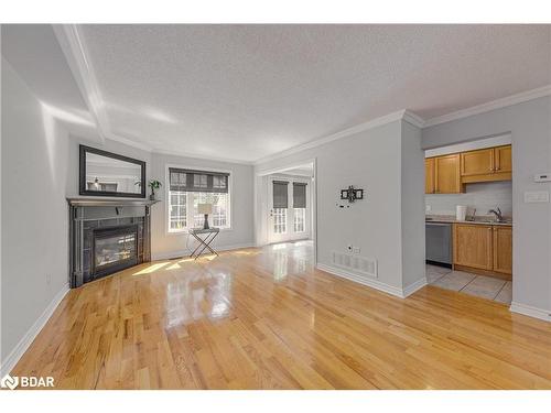 7 Auraglen Street, Richmond Hill, ON - Indoor Photo Showing Other Room