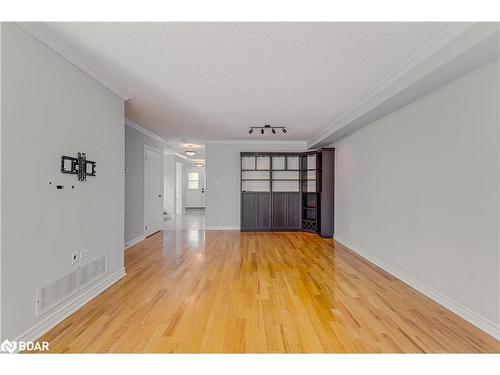 7 Auraglen Street, Richmond Hill, ON - Indoor Photo Showing Living Room With Fireplace