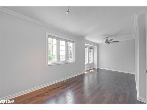 7 Auraglen Street, Richmond Hill, ON - Indoor Photo Showing Other Room