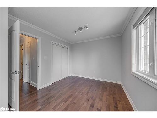 7 Auraglen Street, Richmond Hill, ON - Indoor Photo Showing Other Room