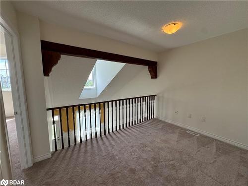 20 Providence Way, Wasaga Beach, ON - Indoor Photo Showing Other Room