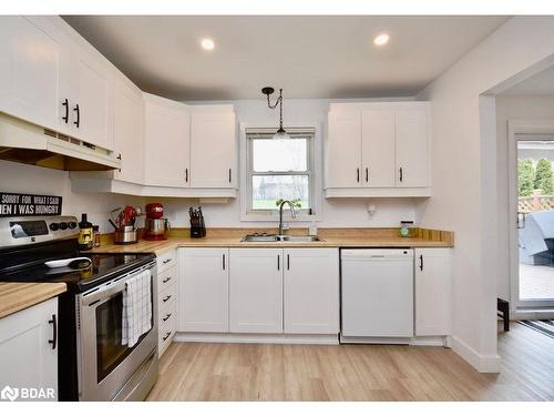 39 Dancy Drive, Orillia, ON - Indoor Photo Showing Kitchen With Double Sink