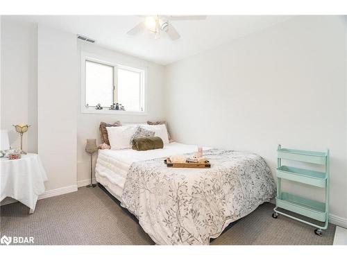 88 Church Street, Penetanguishene, ON - Indoor Photo Showing Bedroom