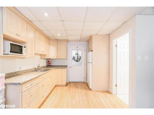 88 Church Street, Penetanguishene, ON - Indoor Photo Showing Kitchen With Double Sink