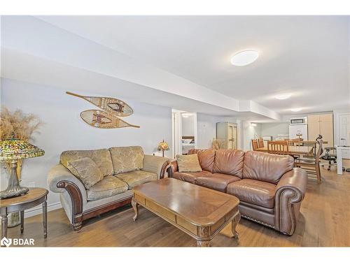 10 Claire Drive, Barrie, ON - Indoor Photo Showing Living Room