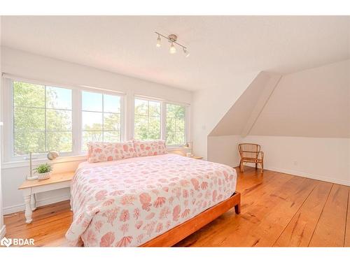865 Adams Road, Innisfil, ON - Indoor Photo Showing Bedroom