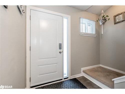 12 Chaucer Crescent, Barrie, ON - Indoor Photo Showing Other Room