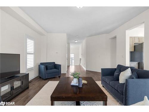 88 Atlantis Drive, Orillia, ON - Indoor Photo Showing Living Room