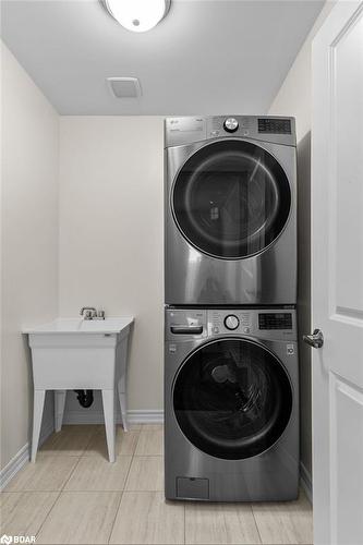 88 Atlantis Drive, Orillia, ON - Indoor Photo Showing Laundry Room
