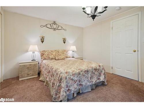 4976 25Th Sideroad, Thorton, ON - Indoor Photo Showing Bedroom
