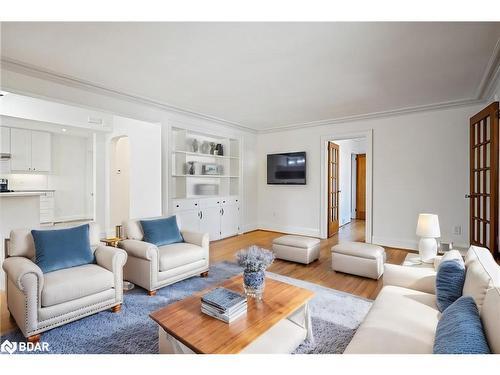 96 Drury Lane, Barrie, ON - Indoor Photo Showing Living Room