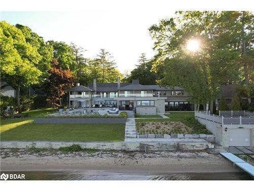 3211 Fleming Boulevard, Innisfil, ON - Outdoor