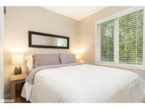 29 Sundial Court, Collingwood, ON - Indoor Photo Showing Bedroom