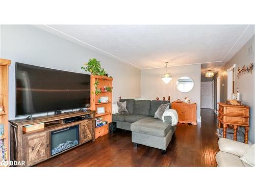195 Little Avenue, Barrie, ON -  Photo Showing Other Room