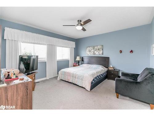 71 Ruffet Drive, Barrie, ON - Indoor Photo Showing Bedroom
