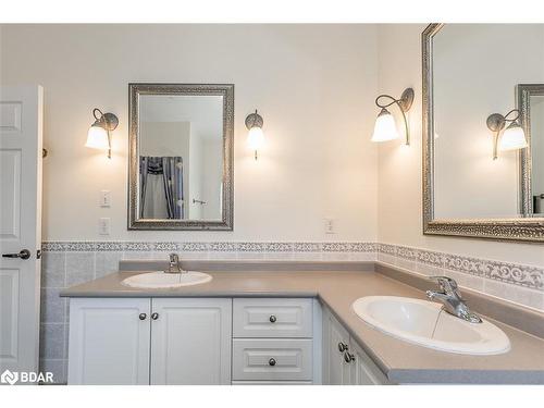 71 Ruffet Drive, Barrie, ON - Indoor Photo Showing Bathroom