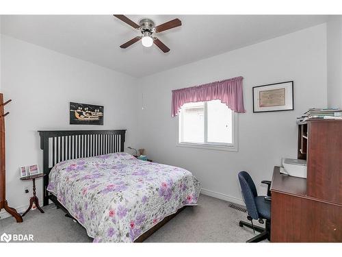 71 Ruffet Drive, Barrie, ON - Indoor Photo Showing Bedroom