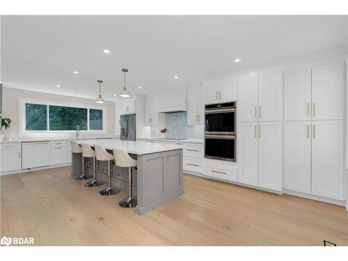 65 Shanty Bay Road, Barrie, ON - Indoor Photo Showing Kitchen With Upgraded Kitchen