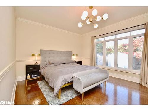 14 Turner Drive, Barrie, ON - Indoor Photo Showing Bedroom