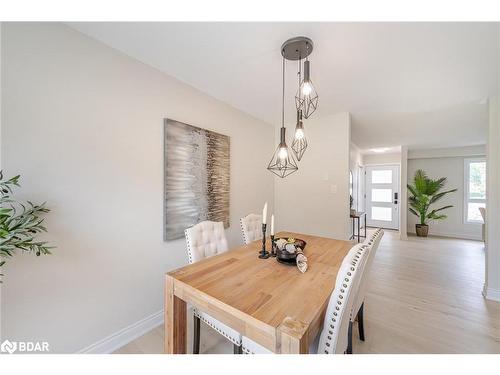 17 Carberry Road, Erin, ON - Indoor Photo Showing Dining Room