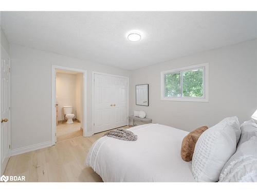 17 Carberry Road, Erin, ON - Indoor Photo Showing Bedroom