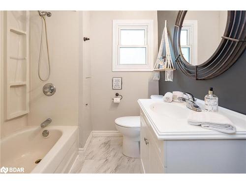 483 Mapleview Drive E, Innisfil, ON - Indoor Photo Showing Bathroom