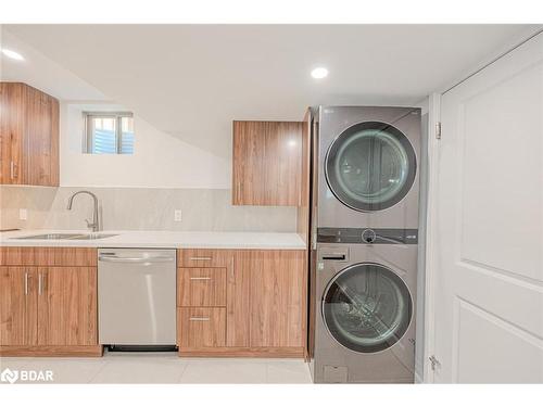 159 Franklin Trail, Barrie, ON - Indoor Photo Showing Laundry Room