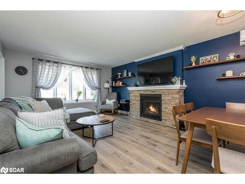 11 Murray Street, Orillia, ON - Indoor Photo Showing Living Room With Fireplace