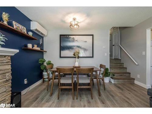 11 Murray Street, Orillia, ON - Indoor Photo Showing Dining Room