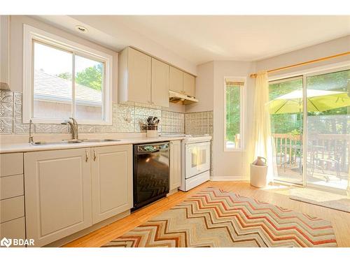 35 Nicholson Drive, Barrie, ON - Indoor Photo Showing Kitchen With Double Sink