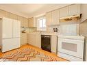 35 Nicholson Drive, Barrie, ON  - Indoor Photo Showing Kitchen 