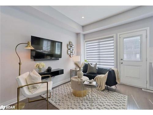 74 Leeson Street N, Grand Valley, ON - Indoor Photo Showing Living Room